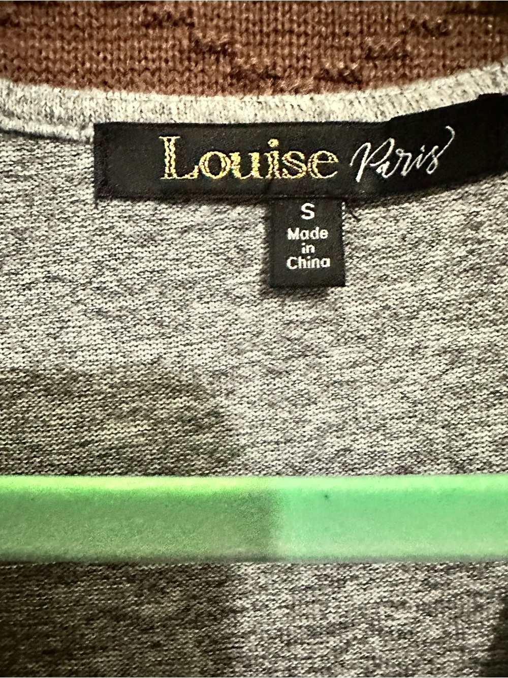Louise Paris Women's Gray Knit Top with Green Accent - Small